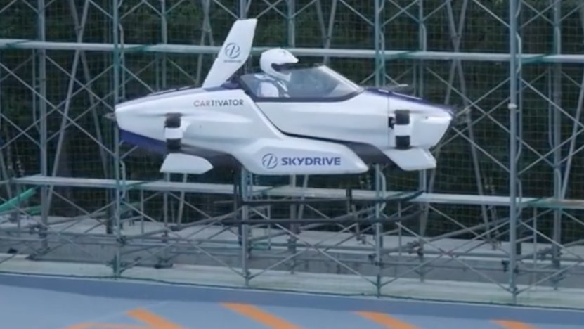 【钛媒体视频】日本测试小型载人飞行汽车，计划2023年之前上市
