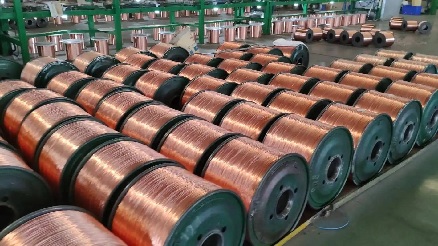 銅價(jià)暴跌！工業(yè)“血液”遇冷，背后藏著啥玄機(jī)？