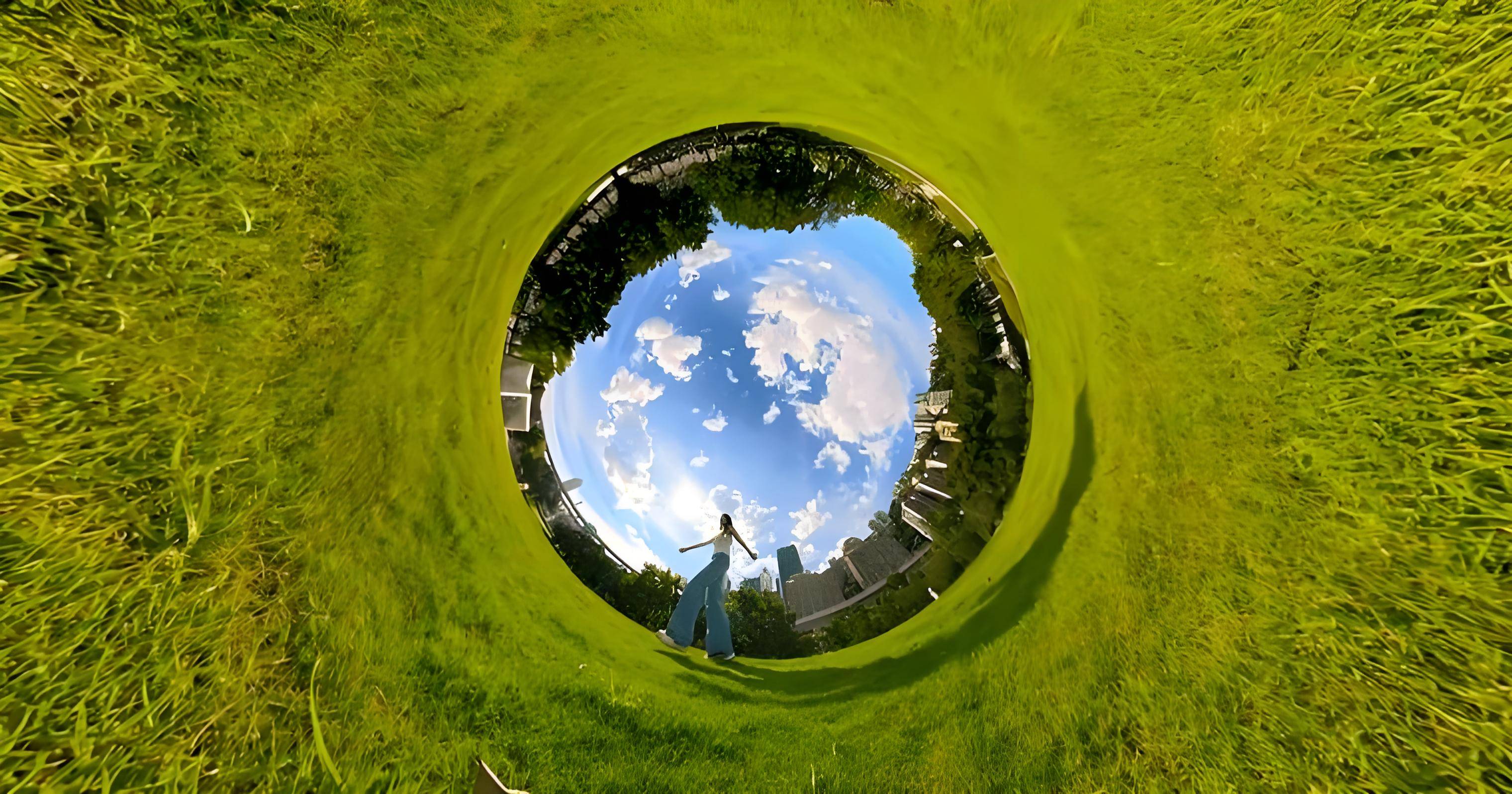 全景相机赛道生变，影石与大疆神仙打架